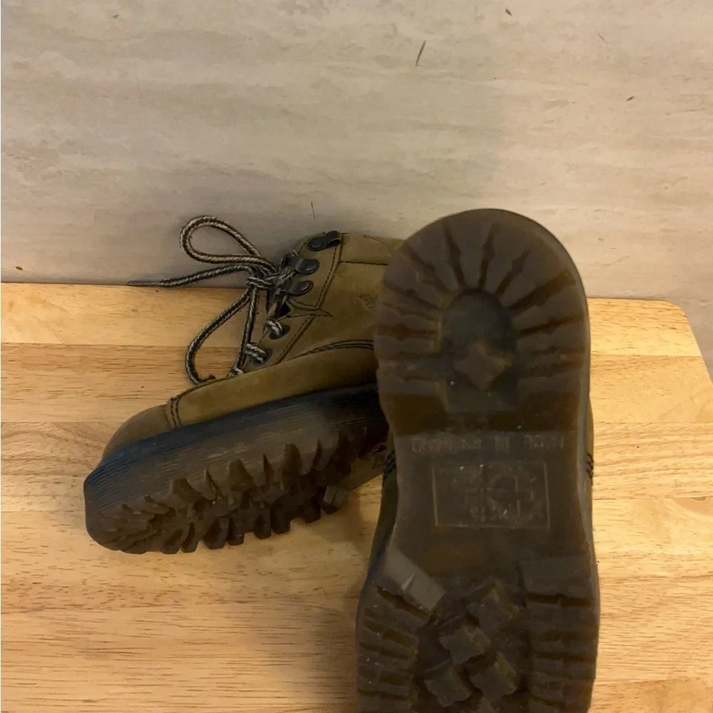 Vintage Dr. Martens Youth 8287 AirWair Lace-Up Boots